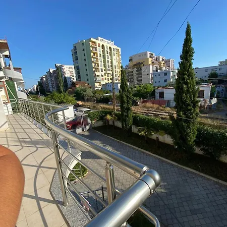 Twin's Gæstehus Durrës